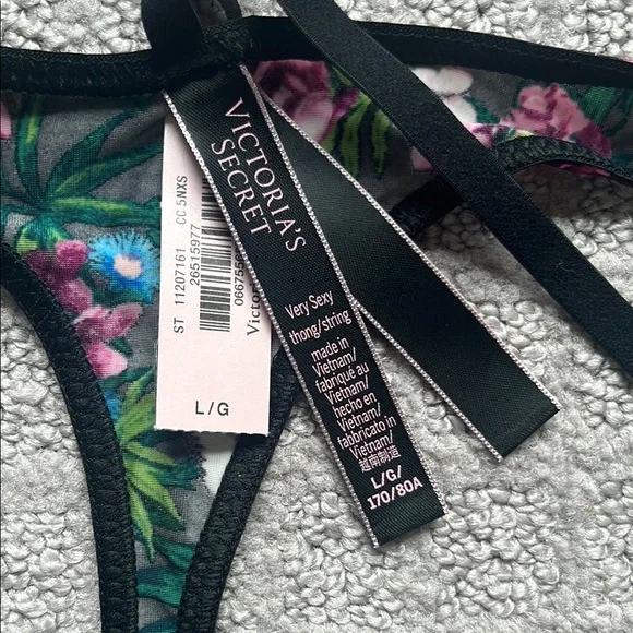 Victoria's Secret Very Sexy Satin Strappy Thong Black Floral Large NWT - Picture 2 of 3